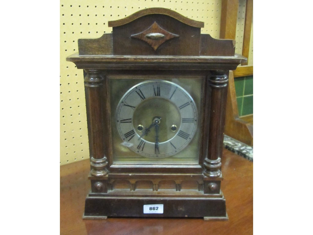 Appraisal: Mahogany mantel clock