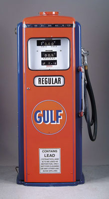 Appraisal: TOKHEIM GULF GAS PUMP Includes nozzle hose and reproduction globe