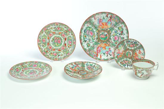 Appraisal: FIVE PIECES OF CHINESE EXPORT China late th-early th century