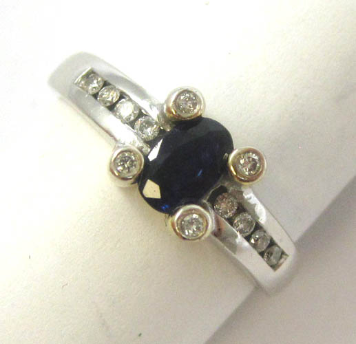 Appraisal: SAPPHIRE DIAMOND AND WHITE GOLD RING The k white gold