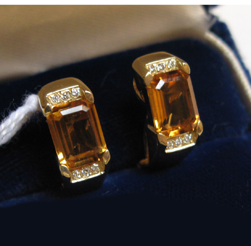 Appraisal: PAIR OF CITRINE DIAMOND AND EIGHTEEN KARAT GOLD EARRINGS each