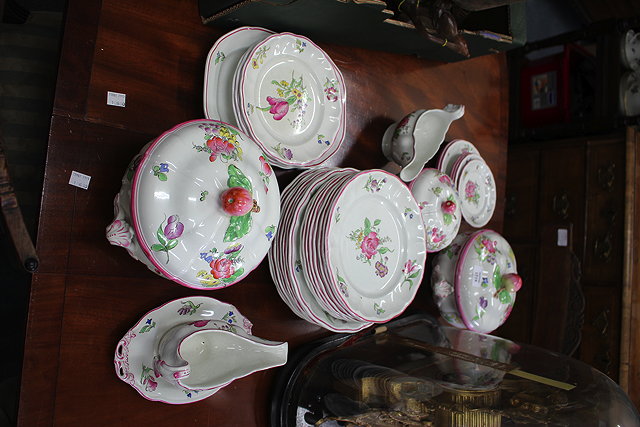 Appraisal: A COPELAND SPODE 'MARLBOROUGH' PATTERN PART DINNER SERVICE with plates