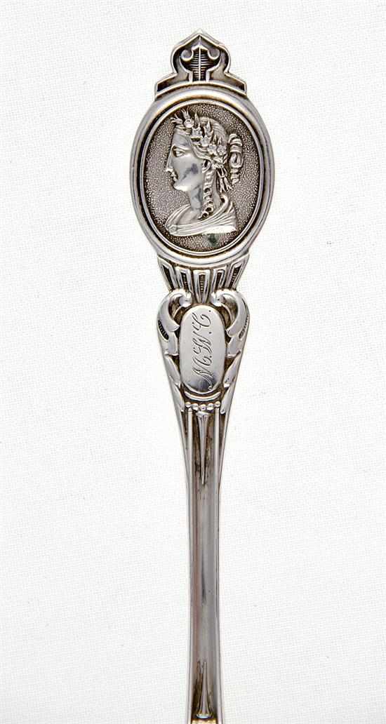 Appraisal: American Medallion patterns of silver flatware and serving pieces circa