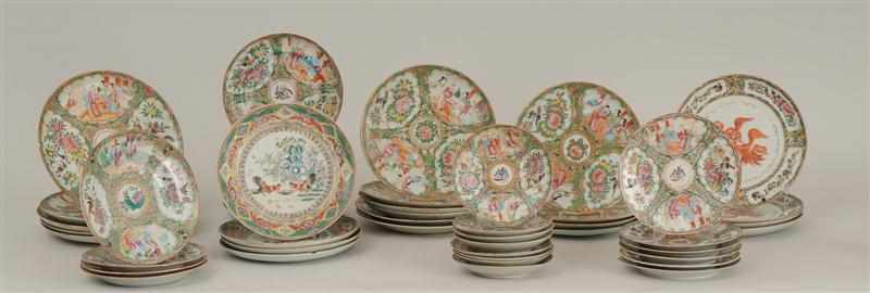 Appraisal: CANTON ROSE MEDALLION PORCELAIN PLATES Comprising five in twelve in