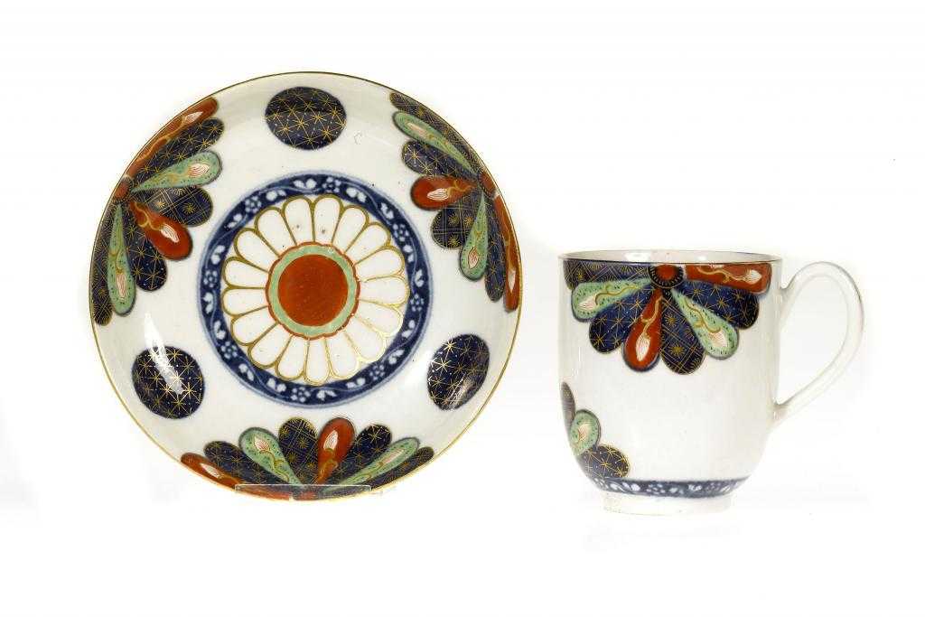 Appraisal: A WORCESTER IMARI CHOCOLATE CUP AND SAUCER painted in underglaze