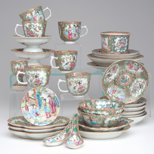 Appraisal: CHINESE EXPORT MANDARIN PORCELAIN Group of various table items including