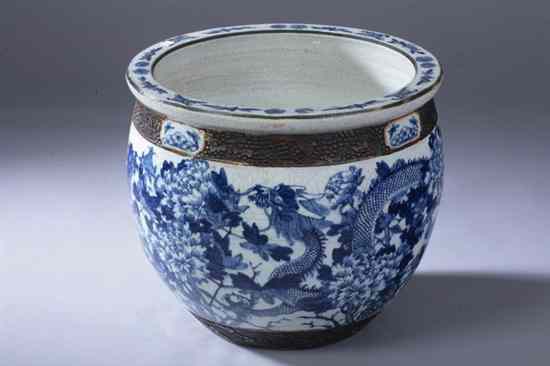 Appraisal: CHINESE BLUE AND WHITE PORCELAIN JARDIN RE Qing Dynasty Dragon