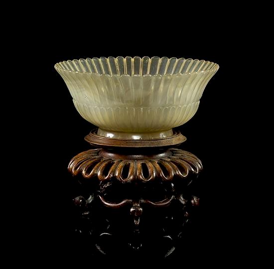 Appraisal: A White Agate Chrysanthemum Bowl Diameter inches A White Agate