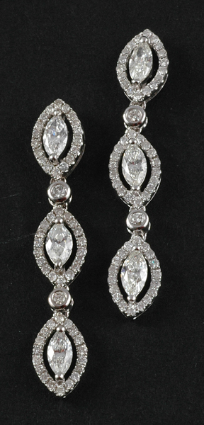 Appraisal: A PAIR OF DIAMOND DROP EARRINGS The ct white gold