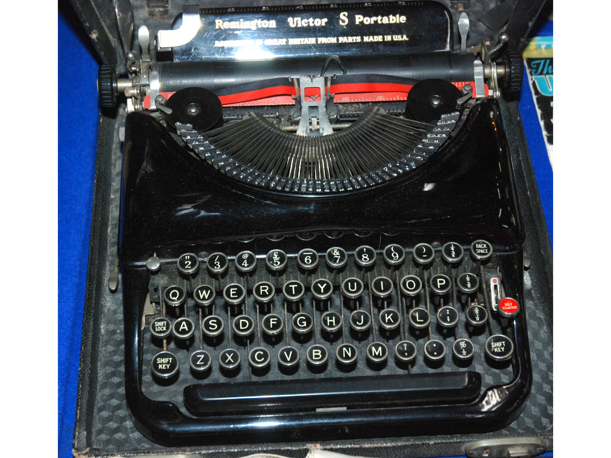 Appraisal: A Remington Victor S portable typewriter in case