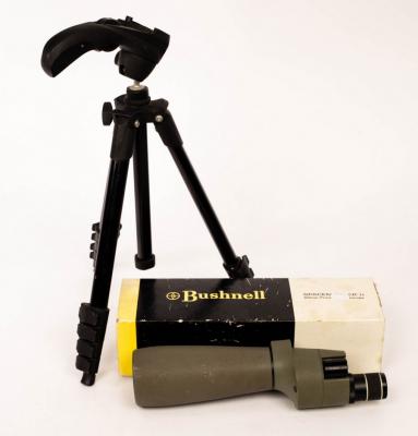 Appraisal: A Bushnell Spacemaster II mm prismatic telescope and a Manfrotto