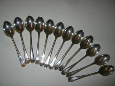 Appraisal: A SET OF SIX COFFEE SPOONS by Walker Hall Sheffield