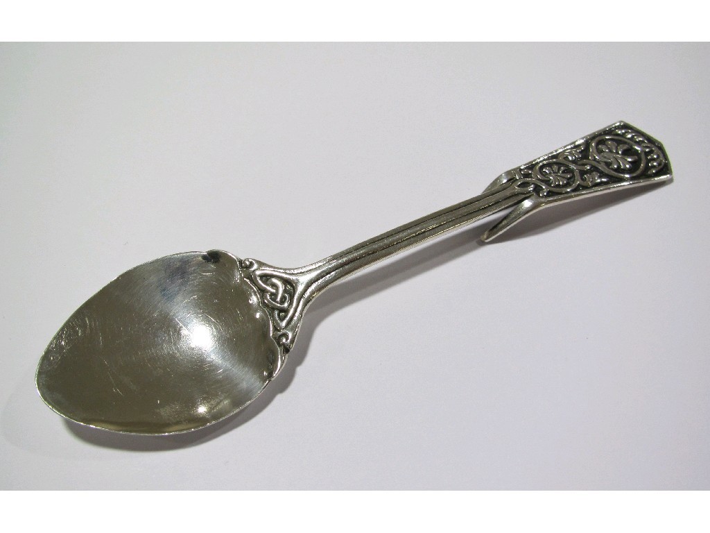 Appraisal: Alexander Ritchie silver jam spoon with interlaced foliage stamped AR