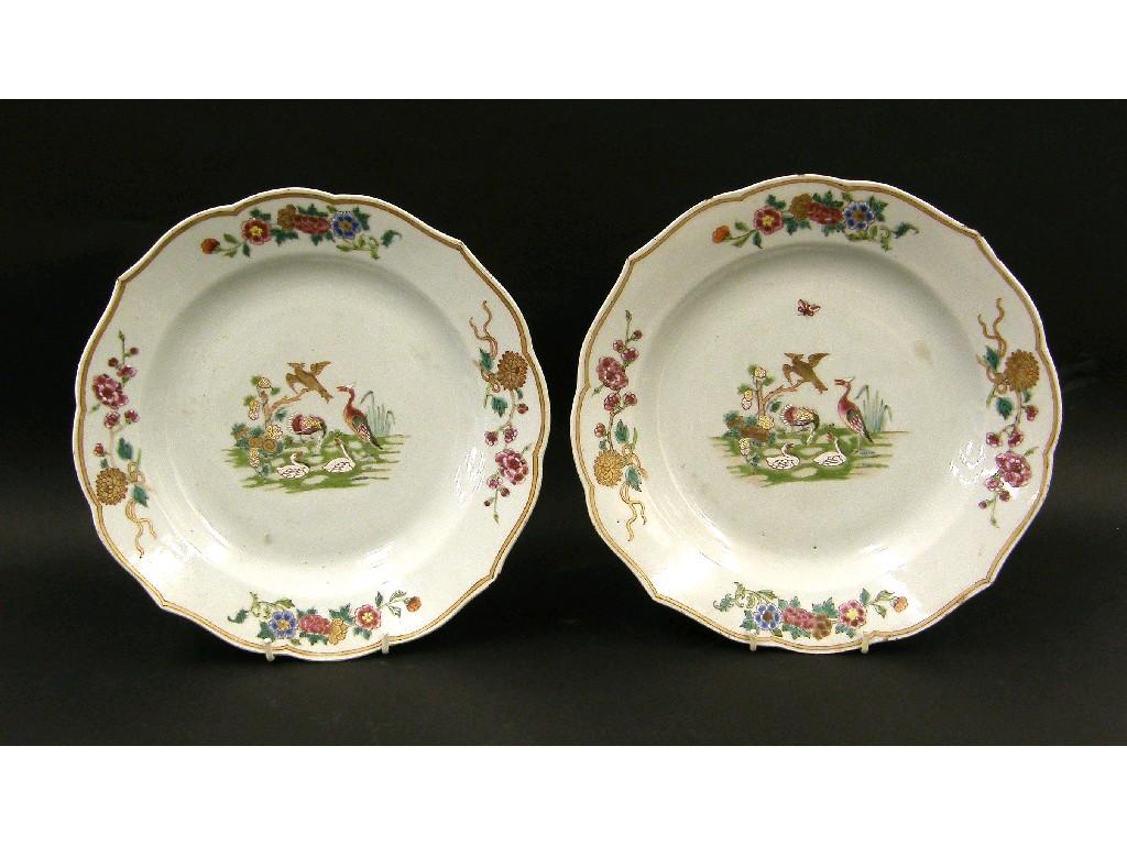 Appraisal: Pair of th century Chinese famille rose circular plates decorated