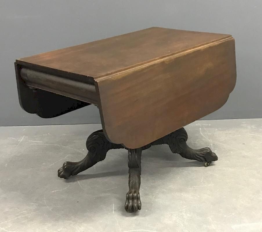 Appraisal: New York Mahogany Drop Leaf Table New York Neoclassical mahogany