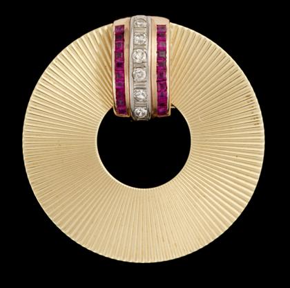 Appraisal: karat yellow gold and rose gold circle pin s