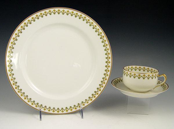 Appraisal: FRENCH HAVILAND LIMOGES CHINA CA - piece partial service to