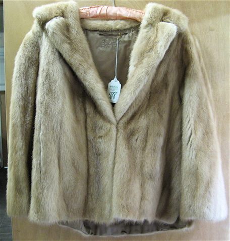 Appraisal: A LADY'S MINK FUR JACKET light brown with one hook