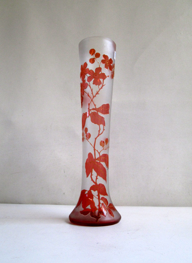 Appraisal: MOSER KARLSBAD CAMEO GLASS VASE transparent peach color overlay of