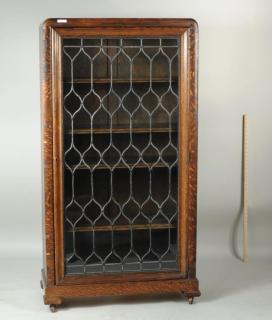 Appraisal: Oak China Cabinet Single Leaded Glass Door Oak china cabinet