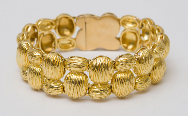 Appraisal: K BRUSHED GOLD BRACELET Stamped ' k' x in approx