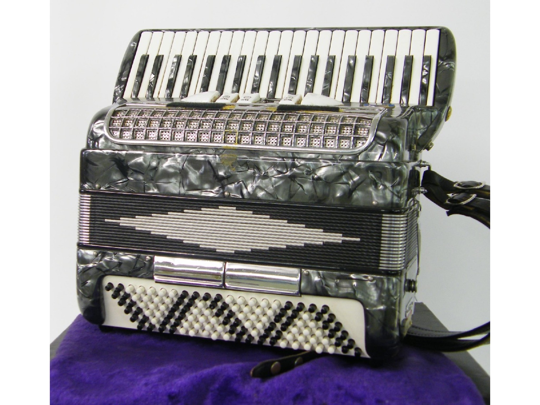 Appraisal: One hundred and twenty button piano accordion labelled Glorick grey