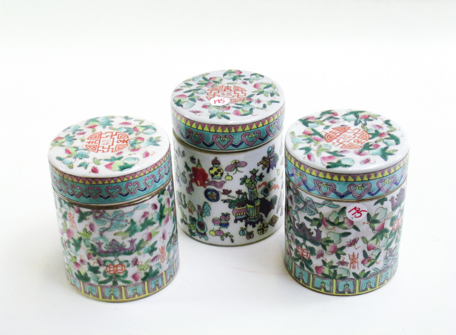 Appraisal: THREE CHINESE QING PORCELAIN TEA JARS with conforming lids each