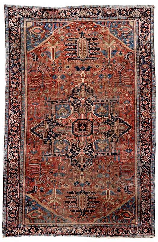 Appraisal: Large Heriz Carpet early th century large central medallion with