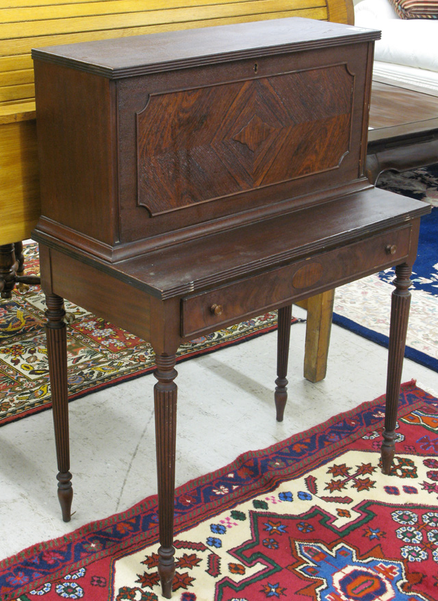 Appraisal: FEDERAL STYLE MAHOGANY FALL-FRONT WRITING DESK American c 's the