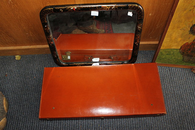 Appraisal: AN EARLY TH CENTURY BROWN LEATHER SUITCASE wide together with