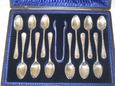 Appraisal: A SET OF TEN VICTORIAN TEASPOONS in Old English pattern