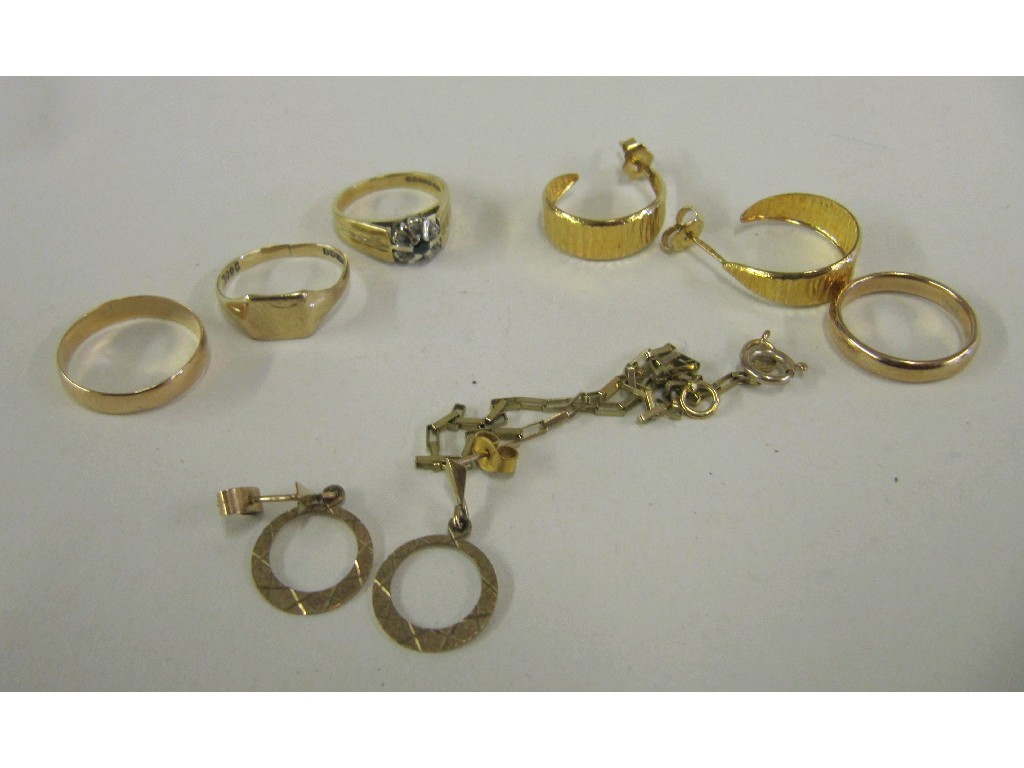 Appraisal: Lot comprising ct gold wedding band gms and a lot