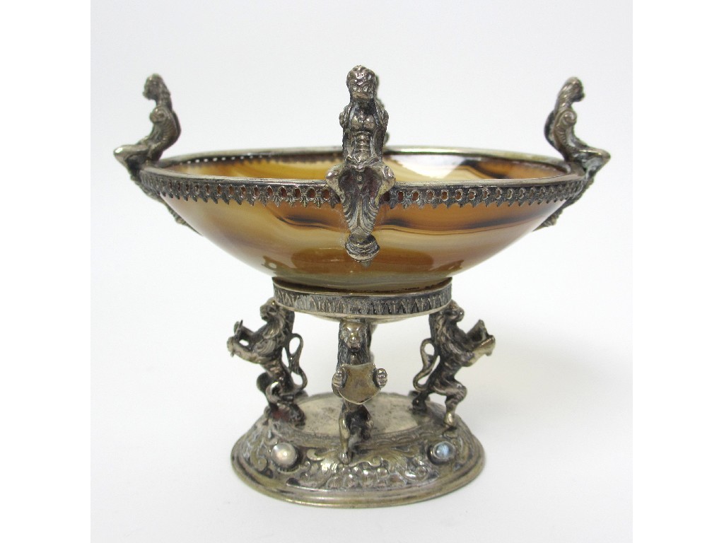 Appraisal: A silver plate bon bon dish the oval agate bowl