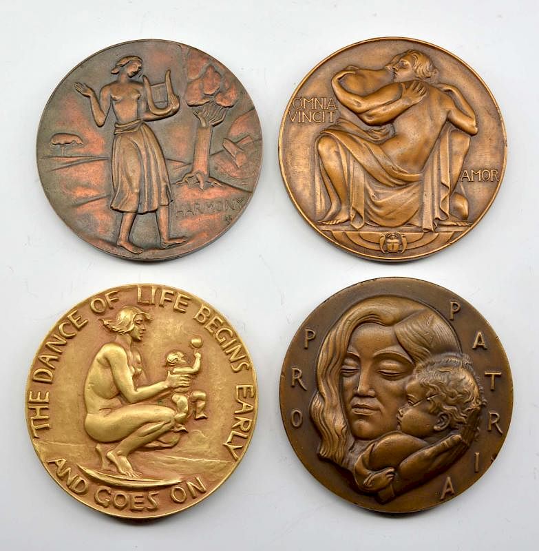 Appraisal: Grouping of four bronze medallions Medallic Art Co NY Grouping