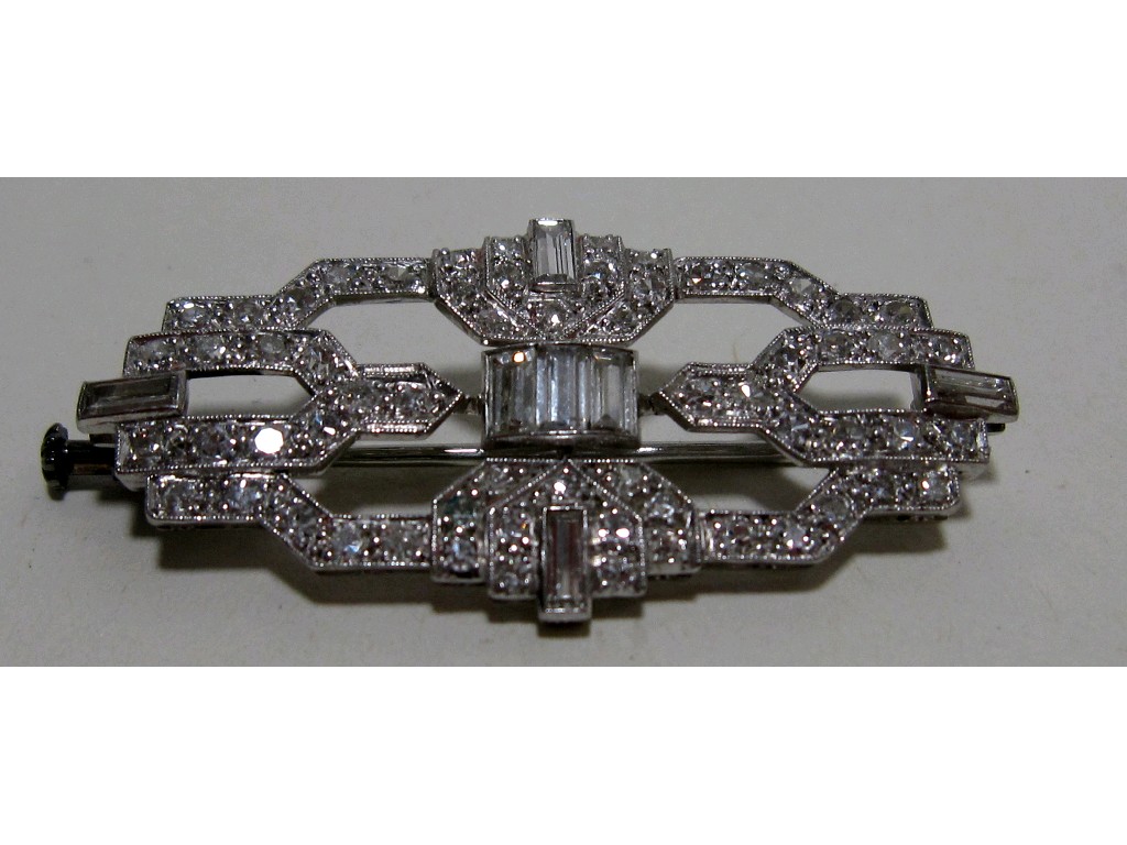 Appraisal: Art Deco white metal diamond open plaque brooch with three