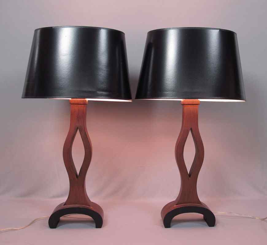 Appraisal: PAIR CONTEMPORARY FAUX WOOD LAMPS Faux wood metal construction with