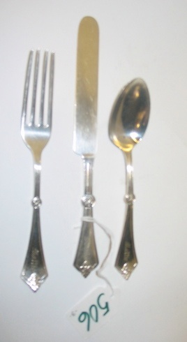 Appraisal: A THREE PIECE AMERICAN REED BARTON STERLING SILVER JUNIOR FLATWARE