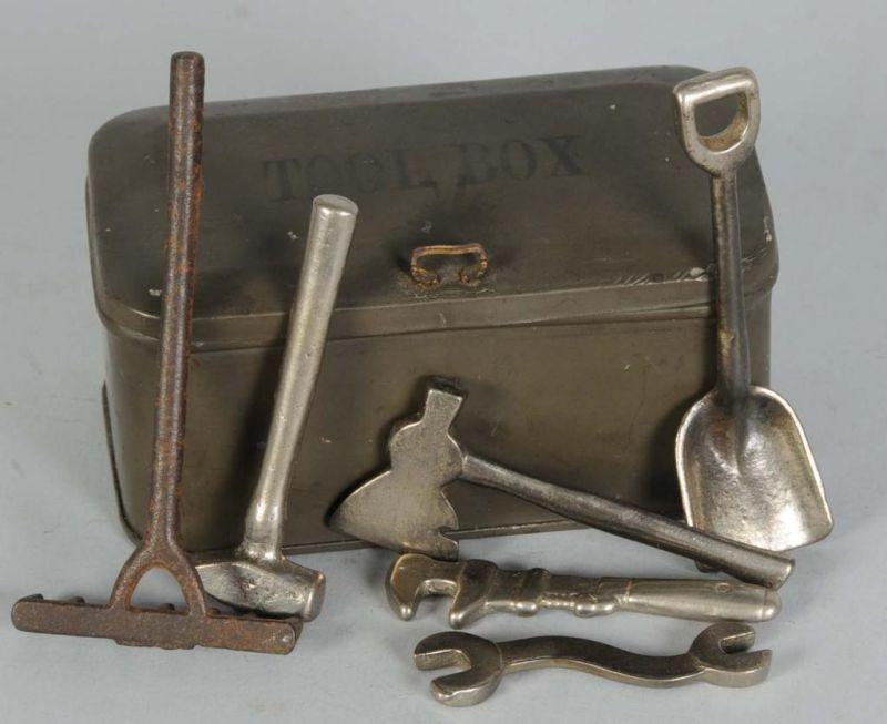 Appraisal: Lionel Gray Tool Box Description Pre-war Includes assorted steel tools