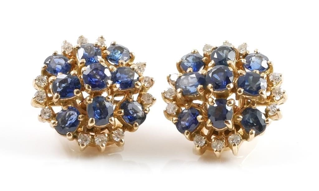 Appraisal: K yellow gold earrings contains oval faceted sapphires WEIGHT Ct