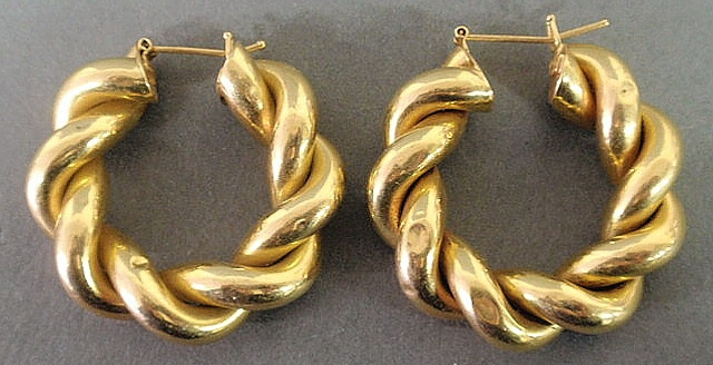 Appraisal: Pair of ladies k gold rope hoop earrings approx dia