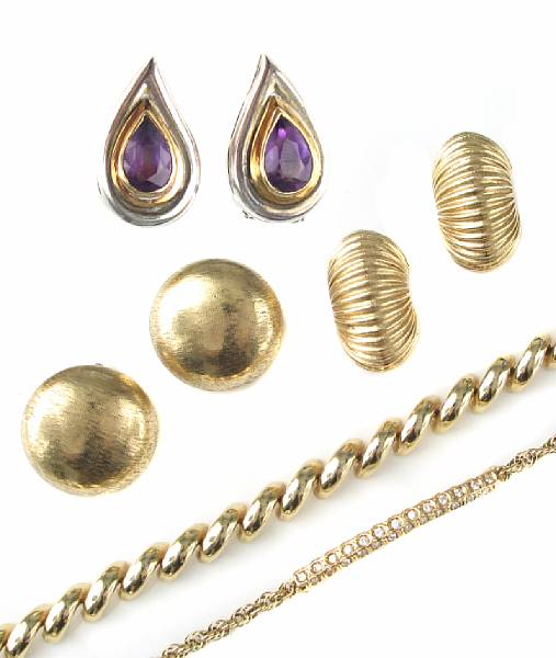 Appraisal: A group of k gold jewelry featuring one watch two