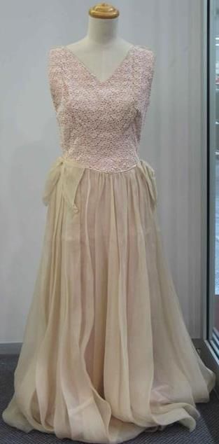 Appraisal: Evening dress in pink with lace bodice and organza skirt