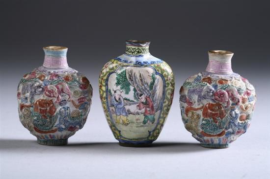 Appraisal: TWO CHINESE FAMILLE ROSE PORCELAIN SNUFF BOTTLES th century Flattened