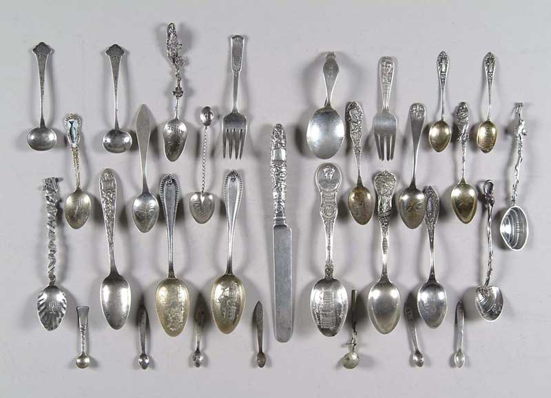 Appraisal: LOT OF MISCELLANEOUS SPOONS AND SOUVENIR SPOONS Lot consists of