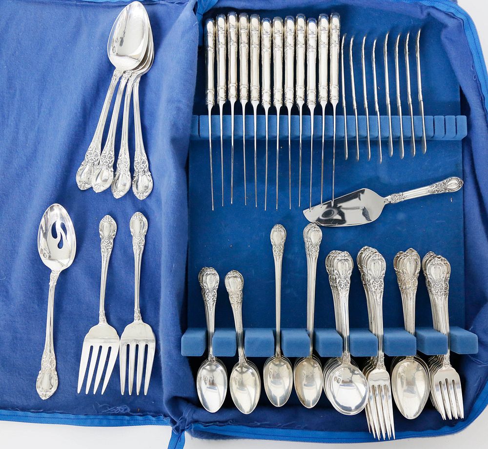 Appraisal: Lunt Sterling Silver Flatware Service in the American Victorian Pattern