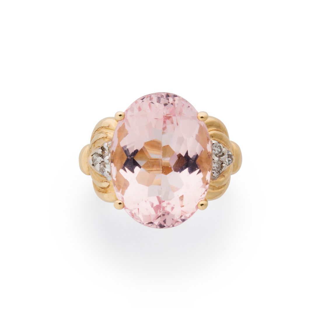 Appraisal: A KUNZITE DIAMOND AND FOURTEEN KARAT GOLD RING A kunzite