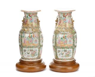 Appraisal: Pair Chinese Export Rose Medallion Rouleau Vases Chinese late th