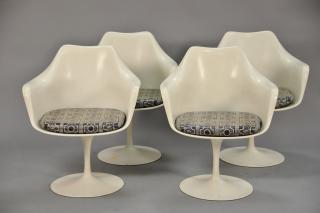 Appraisal: Set of four Knoll Eero Saarinen tulip armchair Set of