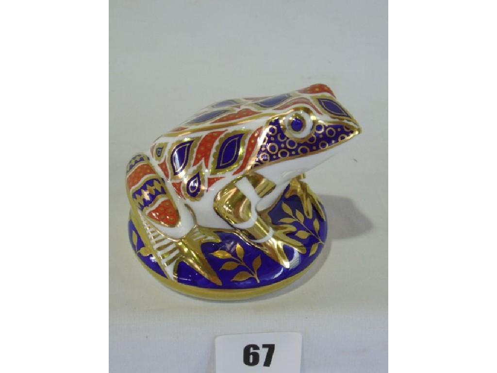 Appraisal: A Royal Crown Derby paperweight in the form of a