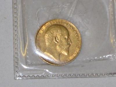 Appraisal: AN EDWARD VII GOLD SOVEREIGN